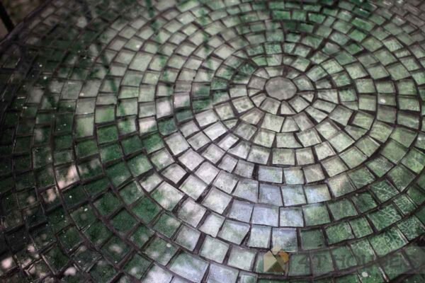 Bàn trà mosaic kính lá xanh MT0018 4T Houses