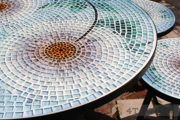 Bộ bàn tròn mosaic kính MT0039 hoa trắng xanh D80cm